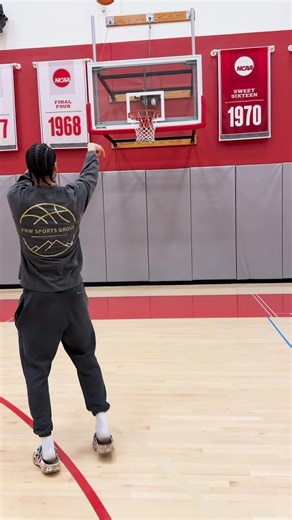 It's crunch time 🙌 Switch to TurboTax and file your taxes with confidence | Intuit TurboTax