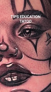 Edukasi Tato: Teknik Detailing dan Memasukkan Tinta Putih pada Tato Realis Tato realis adalah seni menciptakan desain yang menyerupai objek nyata dengan detail tinggi. Teknik detailing dan memasukkan tinta putih adalah bagian penting dalam tato realis untuk menambah kedalaman, tekstur, dan highlight yang membuat tato tampak hidup. Dengan detail yang presisi dan penggunaan tinta putih yang tepat, tato realis dapat terlihat lebih dinamis dan realistis. --- Apa Itu Teknik Detailing? Detailing adala