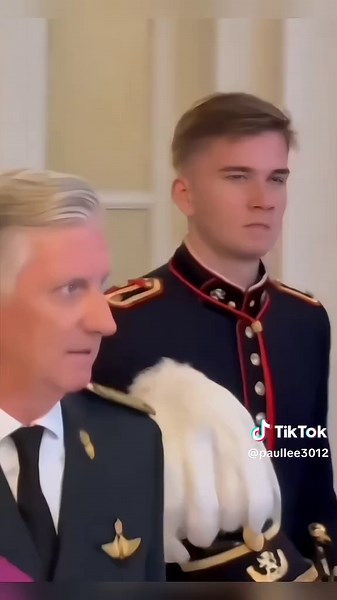 Yeah we’ll see: Tallest King - Felipe 6’ 4” Tallest Queen - Maxima 6’ 11” Tallest Heir - Male - William 6’ 3” Tallest Heir - Female - Amalia 5’ 11” Tallest Living Royal Prince Gabriel of Belgium 6’ 6” #PrinceGabriel #BelgianRoyals #RoyalFamily #FutureOfBelgium #Monarchy