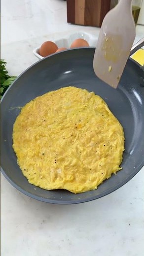 How to Cook a French Omelette - GreenPan