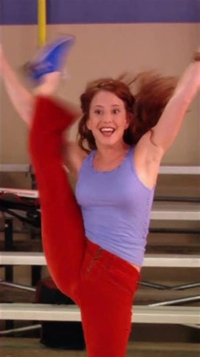 Kerry becomes a cheerleader | 8 Simple Rules S1 Ep6