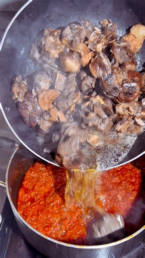 My Mama taught me this delicious premium stew. This stew was prepared using Goat meat , tomatoes and bell peppers. I invite you to come and join me | EloOghene Burutu