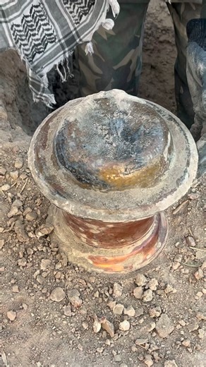 X HUNTER on Instagram: "Opening jar full of GOLD using metal detector #treasurehunting #metaldetecting #treasurehunt #gold #xhunter"