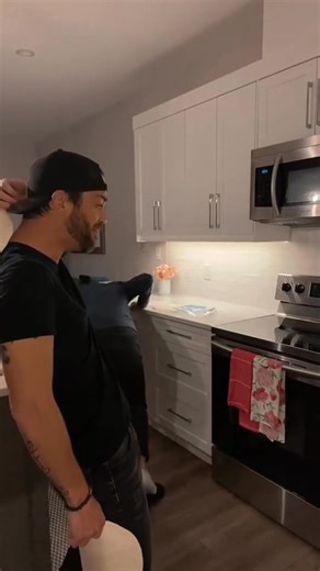 4.5K views · 110 reactions | Tortilla Challenge #scarecam #prank #scarepranks #funny #funnyprank #scaring #jumpy #viral #fyp | Scare prank | Facebook