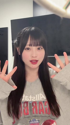 古園井 寧々 パーカーとかわうい蒲焼さん！