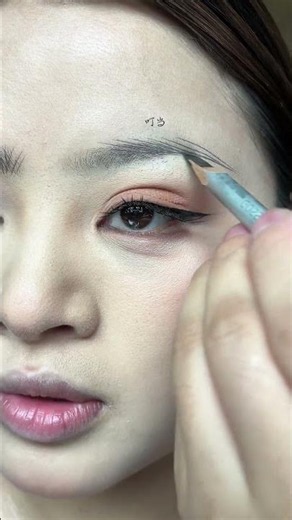 Eyebrow drawing tutorial for beginners #eyebrowdrawingtutorialforbeginners #eyebrowdrawing