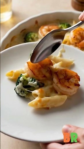 Golden Garlic Shrimp & Broccoli Bake🍤🥦This easy, family-style casserole