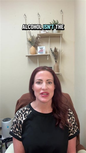 Elevated estrone isn’t random — and it’s often missed on standard hormone panels. In midlife and postmenopause, estrone becomes the dominant estrogen and is more proliferative than estradiol. That matters for symptoms, risk patterns, and how hormone therapy actually feels. This is why how you metabolize estrogen matters just as much as how much you make. If you want the self-order lab link (≈ $250) that shows estrone and estrogen metabolism pathways, comment or DM me “estrone” and I’ll send it. 