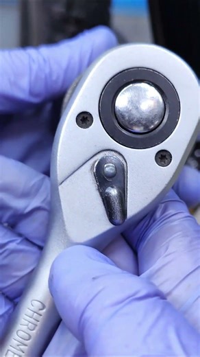 Installing the right cup of a gold bicycle bottom bracket
