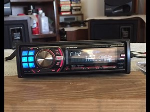Alpine CDA-105 AM FM Radio CD Player