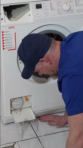 ACHTUNG: 99% aller Probleme mit deiner Waschmaschine kommen von einem verstopften Flusensieb!