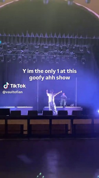 who is this guy 😭🥀🥀 #fyp #music #ian