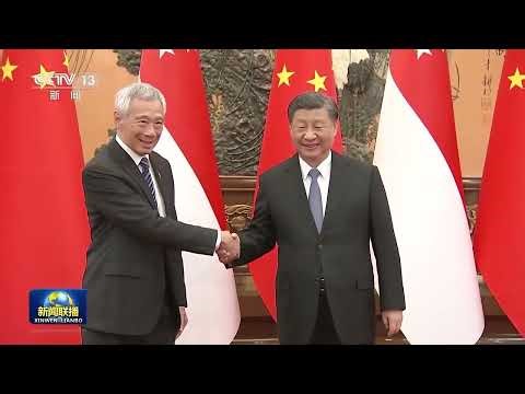 习近平会见新加坡总理李显龙