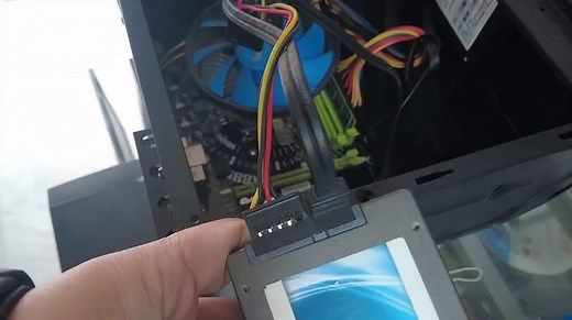 电脑外接光驱怎么用——使用方法详解