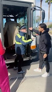 356K views · 8.1K reactions | Bus driver taught man a lesson in kindness  This video was produced by Network Media and Steph C | Pretty Practical Hacks | Facebook