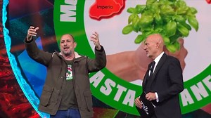 454K views · 8K reactions | Qualche giorno fa ho portato il mio commissio a Zelig in prima serata su Canale 5 per spiegare a tutta Italia cosa significa essere liguri dentro. gbeng  | Andrea Di Marco | Facebook