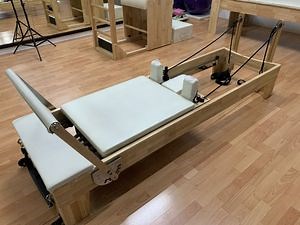 [Hot Item] Pilates Reformer Machine Pilates Bed Wholesale OEM Customized Reformer Pilates