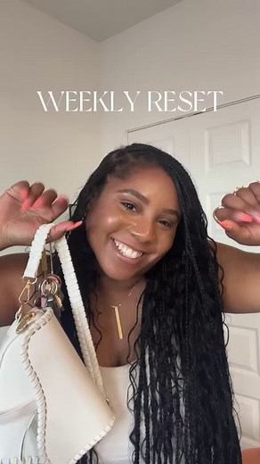 4.3K views | New week, fresh start. Literally. @lifewithkeerose knows a good reset routine includes our seasonal produce sourced from local farmers  | Fry's Food Stores | Facebook