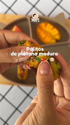 TOMYS ADVENTURES | ALIMENTACIÓN BLW | RECETAS | AUTISMO on Instagram: "Palitos de plátano maduro que sí se comen hasta el último mordisco 🥕🥦👶🏻🧒🏽😋 Comenta PLAN y te envío uno gratis para tu bebé o peque 👶🏻👧🏼👇🏼📒 Una receta perfecta para bebés y niños: suaves por dentro, doraditos por fuera y llenos de nutrientes que apoyan su crecimiento y desarrollo 💪🧠 🥕🥦🍗 Esta combinación aporta: ✔️ Proteínas para fortalecer músculos ✔️ Vitaminas y minerales para defensas y desarrollo ✔️ Fibra