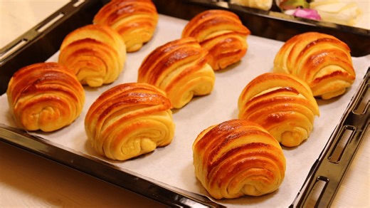 Layered bread everyone wants again