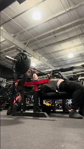 300 bench press with slingshot at 205lb bodyweight