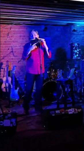 Fell in Love with an Alien - live with a pan flute #kellyfamily