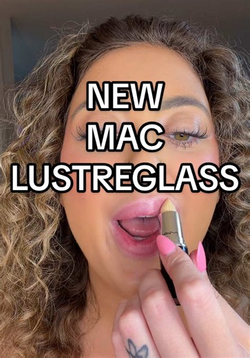 💛✨ NEW MAC COSMETICS LUSTREGLASS TRY-ON FIRST IMPRESSIONS! Trying the MAC Cosmetics Lustreglass Sheer-Shine Lipstick in “Sunny Vanilla” for the first time! 👀💛 This pale yellow shade gives the lips a sheer wash of color with gorgeous yellow-gold shimmer a glossy, reflective finish. ✨💋 The formula is a sheer lipstick tinted lip balm hybrid with buildable color and a smooth, high-shine finish. 💛 #YellowLipstick #MACSunnyVanilla #SparklyLipStick #ShimmeryLipstick #PaleLips @M·A·C Cosmetics