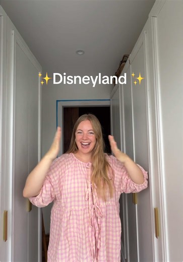 Create Magical Disneyland Wands with DIY Crafts