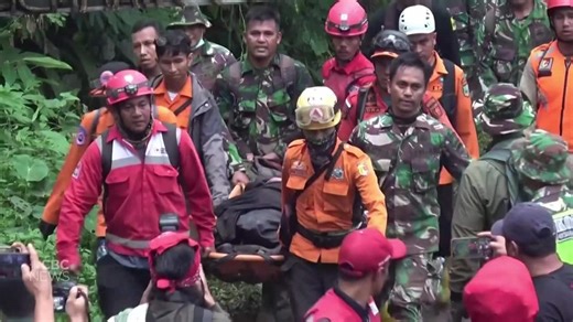 Indonesian search crews respond after eruption