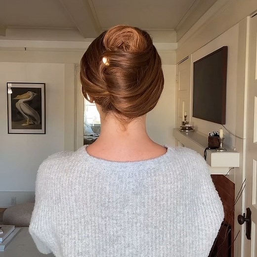 Twist, pin, perfection. The classic French twist made easy. Style in seconds with the Sleek Chignon French Hair Pin. | The Hair Edit