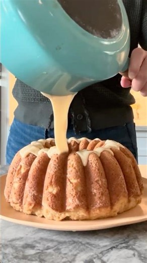 Maple Bundt Cake 🍁