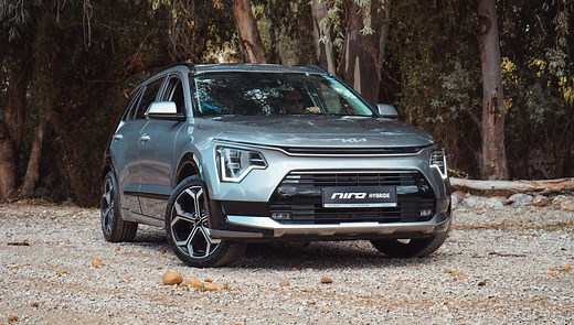 253 reactions · 14 shares | Essai KIA Niro Hybride | Automobile.tn | Facebook