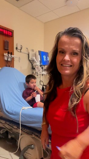 Part 2 of the spay day. Life with Grayson is never boring. Any suggestions on how to keep a splint cast on wild child would be appreciated. #autismawareness #autismacceptance #autismmom | Terra Jole' - Little Women: La