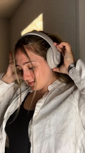 3K views · 12 reactions | Meet the new Beats Studio Pro  Unboxing the Sandstone model, available July 20 for $349 ✍️ #beatsstudiopro #beatsheadphones #wirelessheadphones #headphones #unboxing #techunboxing #lifestyle | Tom's Guide | Facebook