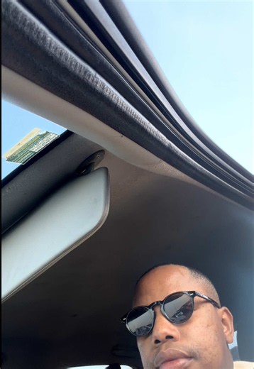 Sjava lyric reaction: 'umam' uyakhala ekhaya' meaning explained