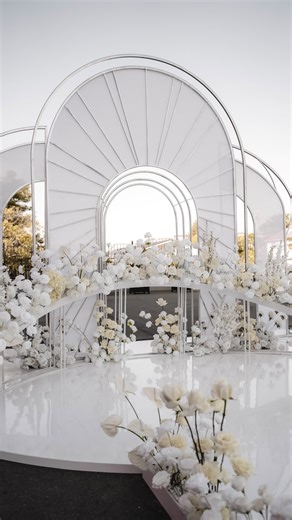 ЛИЛИЯ КУТУЗОВА | EVENT DESIGN on Instagram: "THE BIG DECOR COURSE is more than just training. It’s an opportunity to take your decor career to the next level. 5 days of full immersion into the business, creativity, and production of decor — from concept to final realization. 📍 Malaysia. Kuala-Lumpur 📅 January 26–30, 2026 What you’ll get: ▫️A decorator’s business mindset. ▫️Sales, marketing, and team management. ▫️Materials, structures, and production. ▫️Real case studies with budgets up to $20