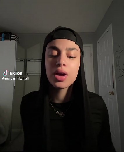 Exploring Egyptian Shops and Mummy Coffins