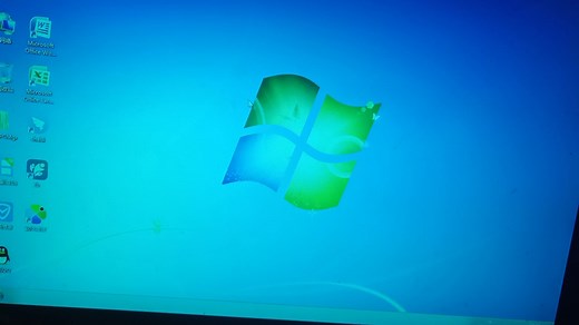 电脑屏幕发蓝怎么办