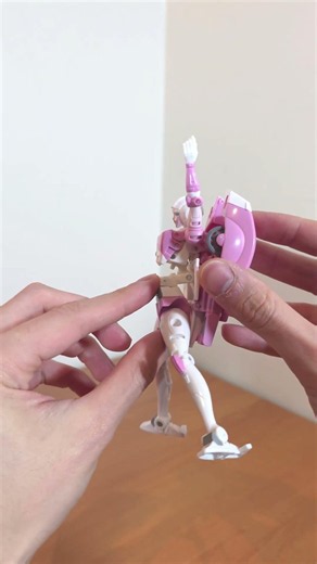 Studio Series 86 Arcee! #transformers