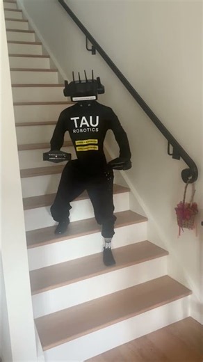 Humanoid Robot Takes Over House Cleaning || ViralHog