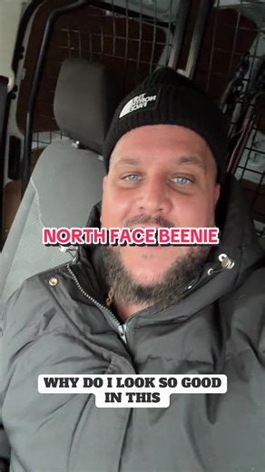 🔥 The North Face Cuffed Beanie – Everyday Street & Winter Essential 🔥 ⸻ 📝 Main Description The classic North Face cuffed beanie you see everywhere – simple, clean and easy to style. Made with a soft knit feel and a fold-up cuff with the iconic TNF logo patch, this is the perfect grab-and-go hat for cold days, travel, gym runs and everyday outfits. Minimal. Timeless. Always in style. ✅ Official The North Face logo patch ✅ Soft knitted fabric ✅ Classic cuffed beanie fit ✅ Lightweight but warm ✅