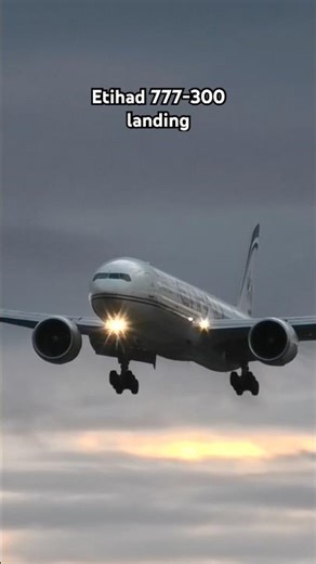 Etihad Boeing 777-300 approach and landing #airplane #aeroplane #aviation #boeing