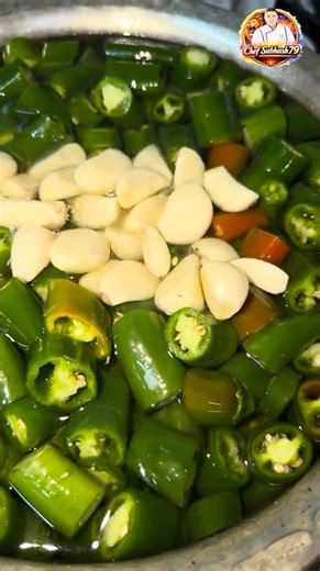 Green chili sauce😋