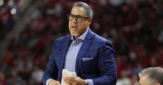 Arkansas assistant Chuck Martin joining North Carolina coaching staff