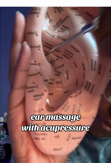 👂✨ fast and aggressive ear massage with acupressure! this is so fun and tingly to use! #lofiasmr #asmrforsleep #asmrmassage #acupressure