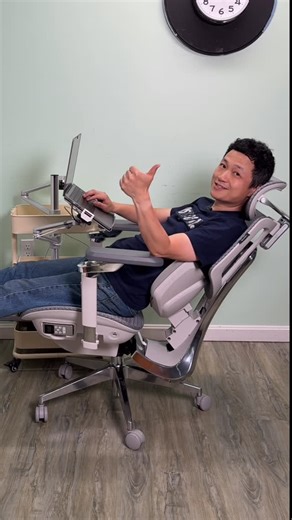 Tools. Electro. DIY on Instagram: "Would you like to try this ultimate office recliner workstation with HBADA X7 Smart Ergonomic Chair? It has motorized lumbar support, integrated massager, heating pads and fans for ventilation! I love the arm rests design too! It is absolutely the most advanced office chair in the market! Check out the link in bio. Code: TEDIYX75 to get 5% off #HBADAchair #hbadaX7 #ergonomicchair #bestchair #officechair #Setup #Primeday #Amazon #reclinerworkstation #recliner"