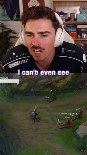 IS THE NEW VAYNE SKIN TOO MUCH?! #leagueoflegends #shorts #midbeast