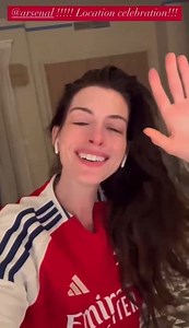 939K views · 16K reactions |  North London Forever  Arsenal fan Anne Hathaway has shared her rendition of the club’s iconic anthem after their victory against Real Madrid last night  | TNT Sports Football | Facebook