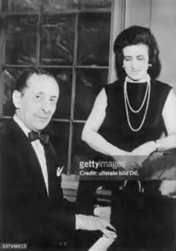 March 4, 1946: Sonata in E Major, K. 531 (L. 430)