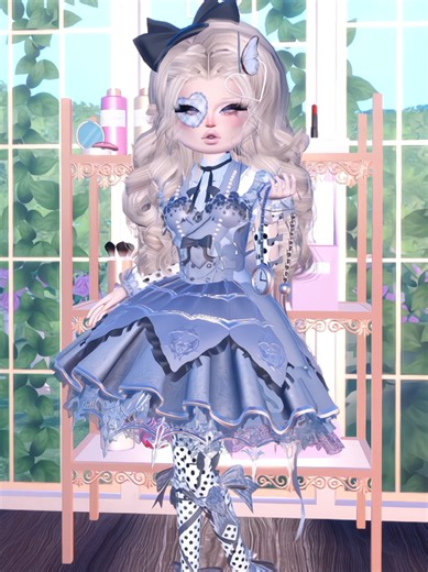 Alice in Wonderland Outfit Ideas: Silvery-Blue Gothic Twist